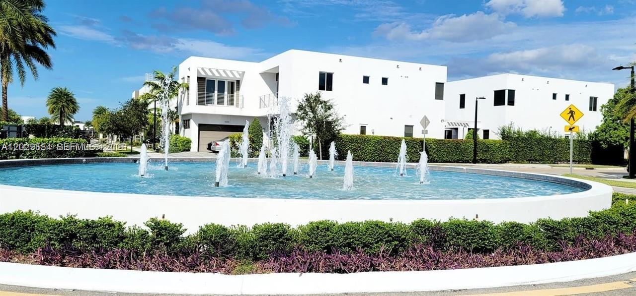 DORAL COMMONS RESIDENTIAL - Residential