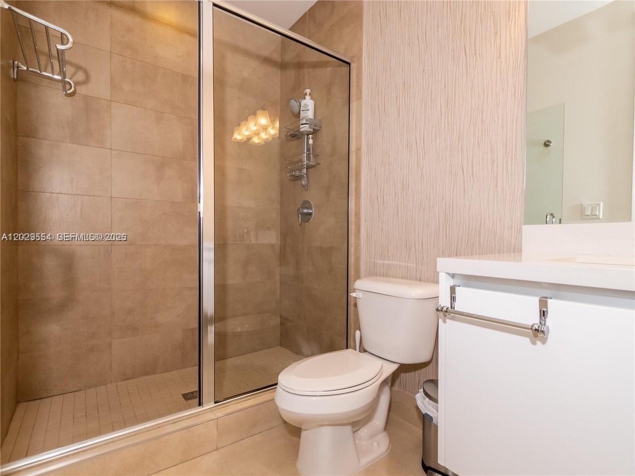 DORAL COMMONS RESIDENTIAL - Residential