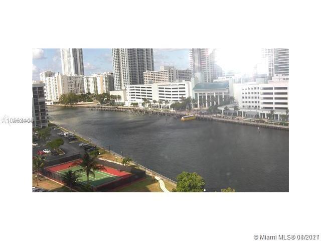 Large one bedroom, 2 bath condo on intracoastal, with beautiful view, close to shops, restaurants, Gulf Stream race track and the beach. Great building with security, recreation facilities and gym. Tenant must have a minimum of 700 credit score.