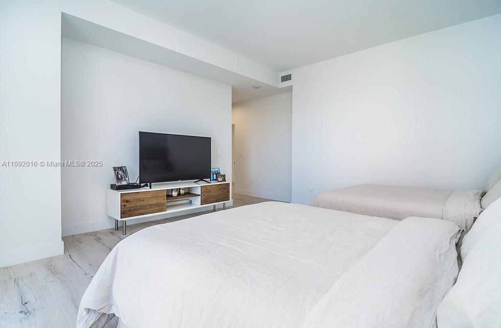 MEDITERRANEAN VILLAGE CON - Residential Lease