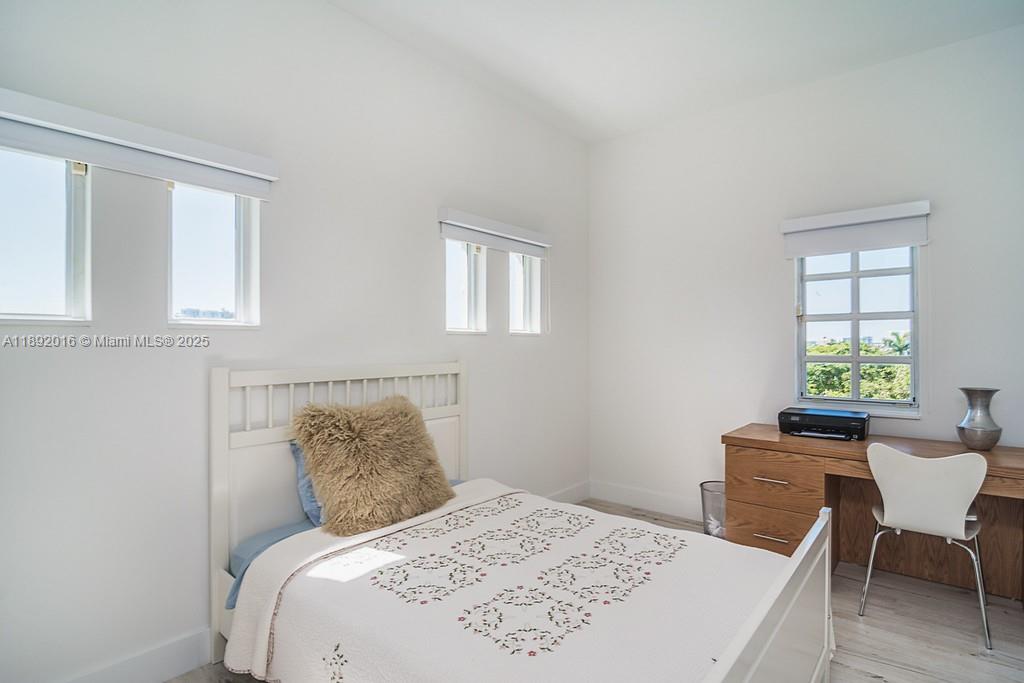 MEDITERRANEAN VILLAGE CON - Residential Lease