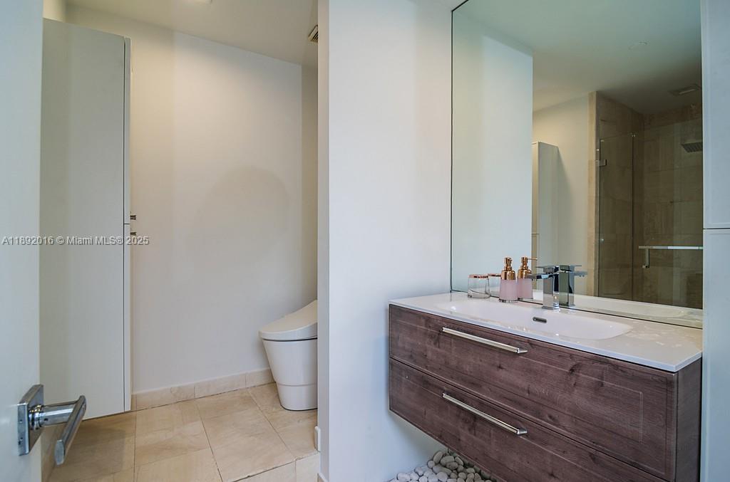 MEDITERRANEAN VILLAGE CON - Residential Lease