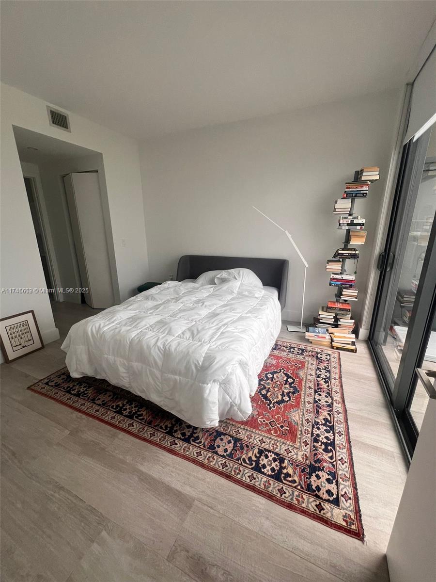 3401 MIDTOWN CONDO - Residential