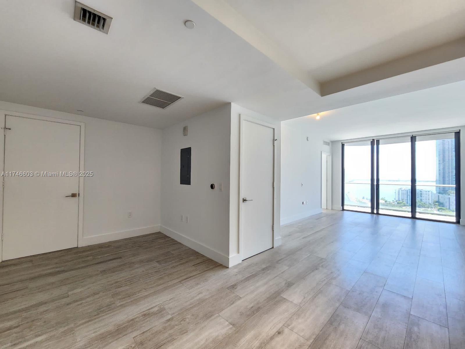 3401 MIDTOWN CONDO - Residential