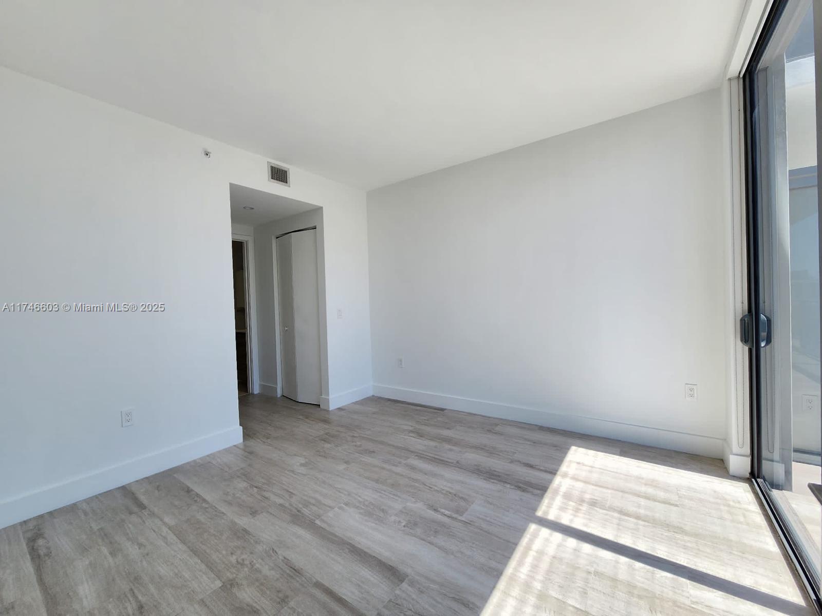 3401 MIDTOWN CONDO - Residential