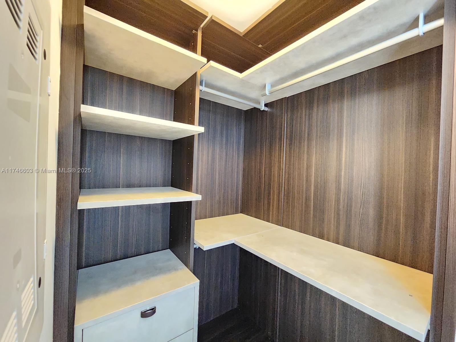 3401 MIDTOWN CONDO - Residential