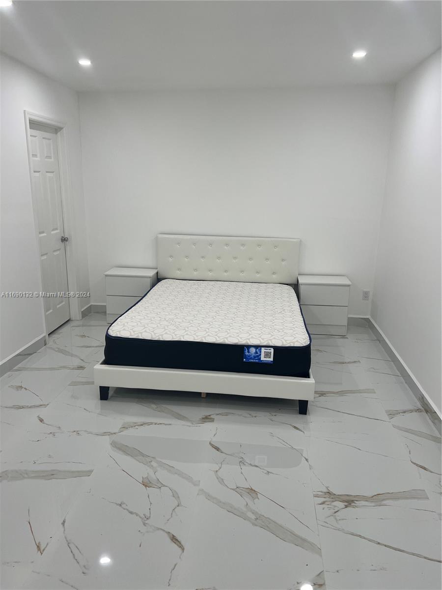 10870 Sw 242nd St B, Homestead, Miami-Dade County, Florida - 1 Bedrooms  
1 Bathrooms - 