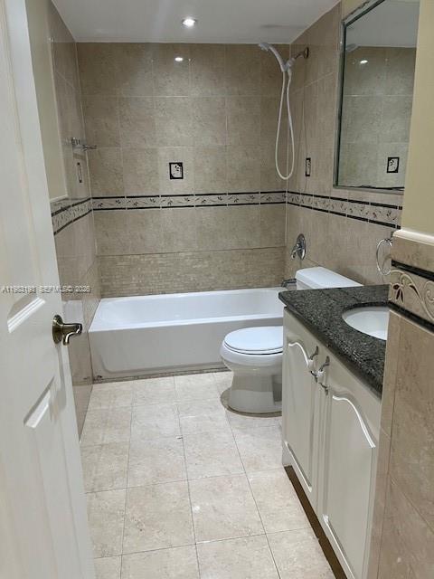 CALUSA POINT - Residential Lease