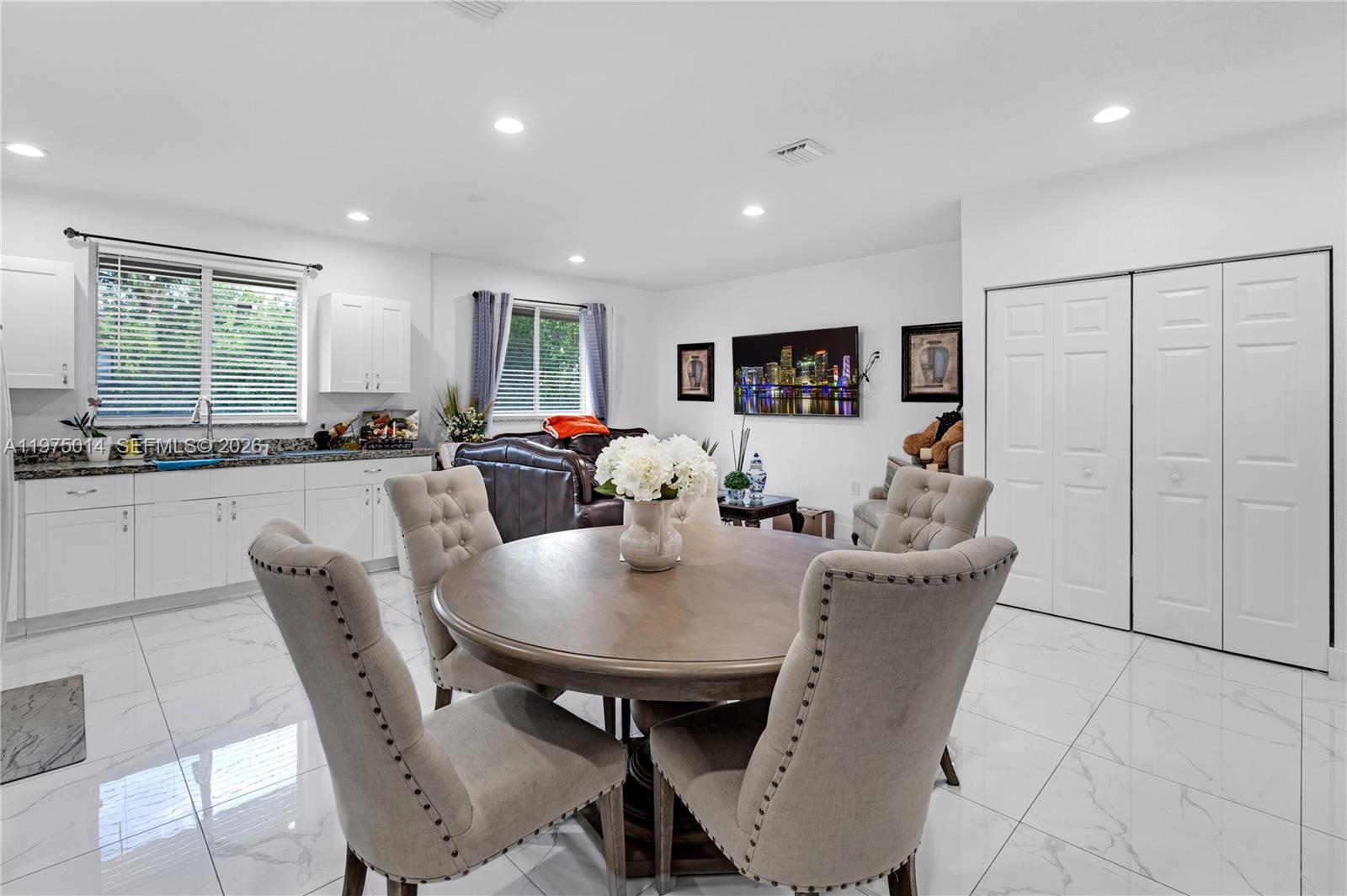 REDLANDS - Residential