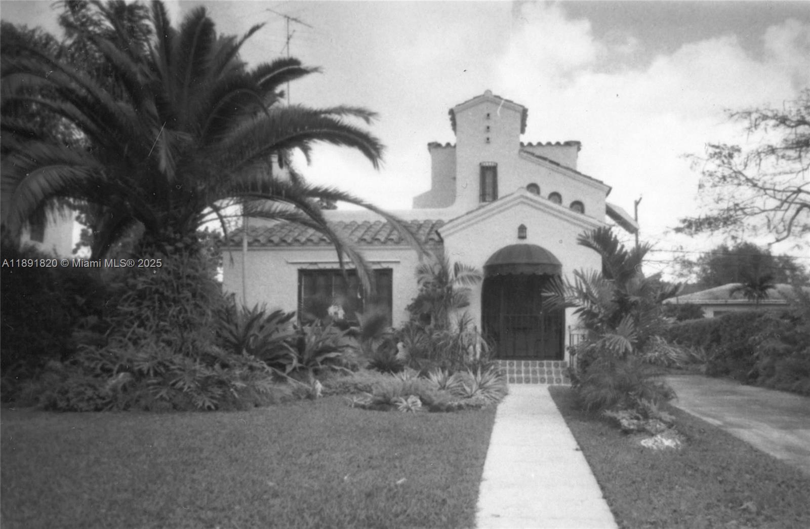 CORAL GABLES SEC E - Residential