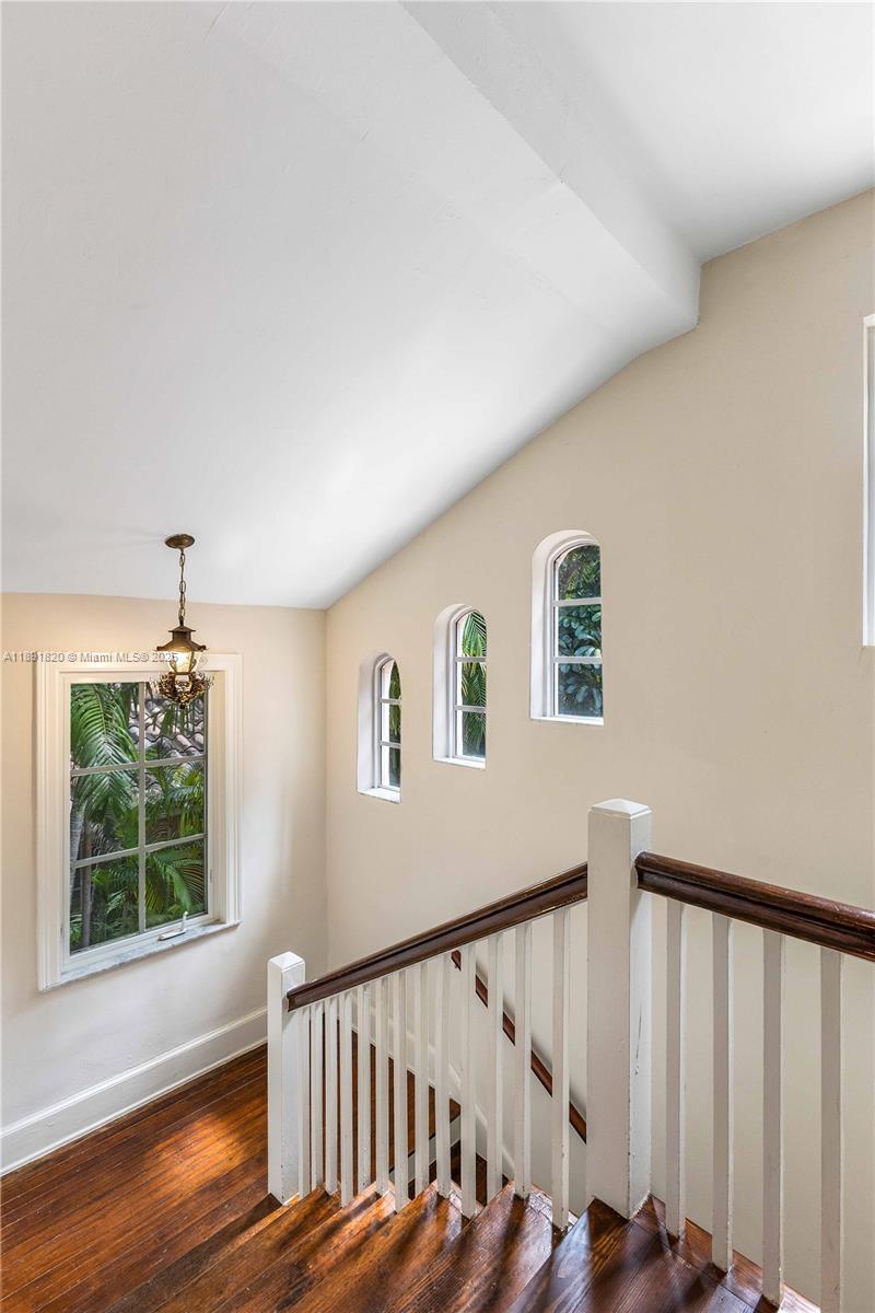 CORAL GABLES SEC E - Residential