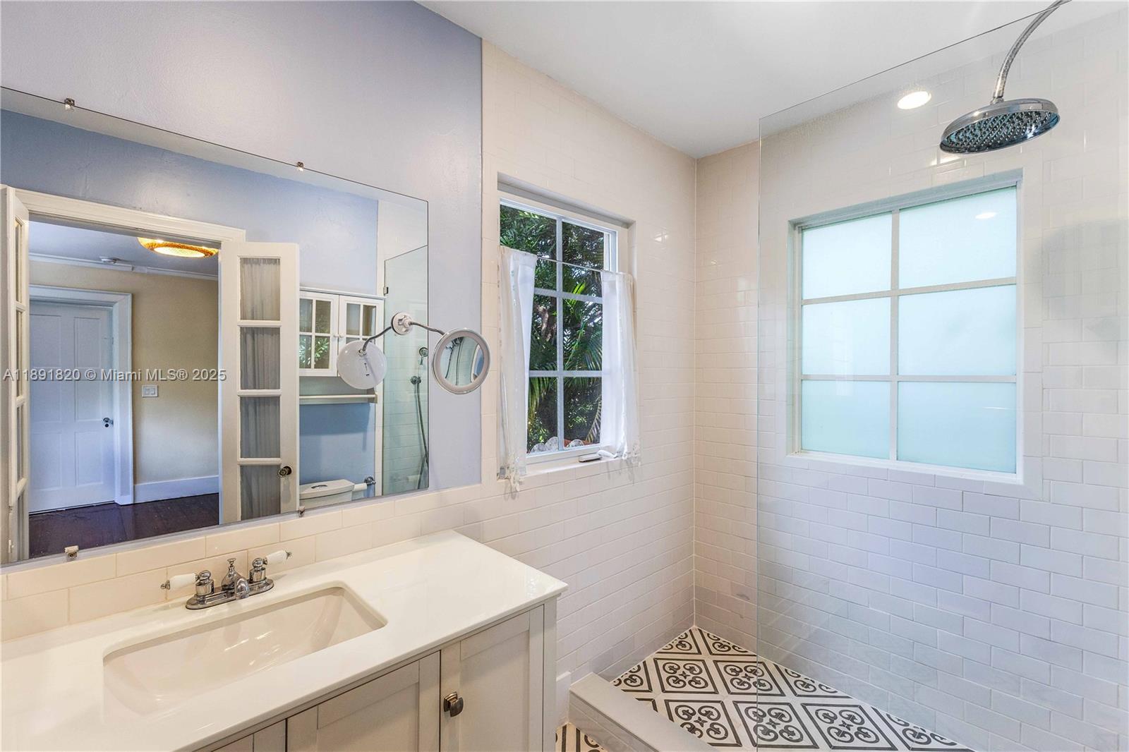 CORAL GABLES SEC E - Residential