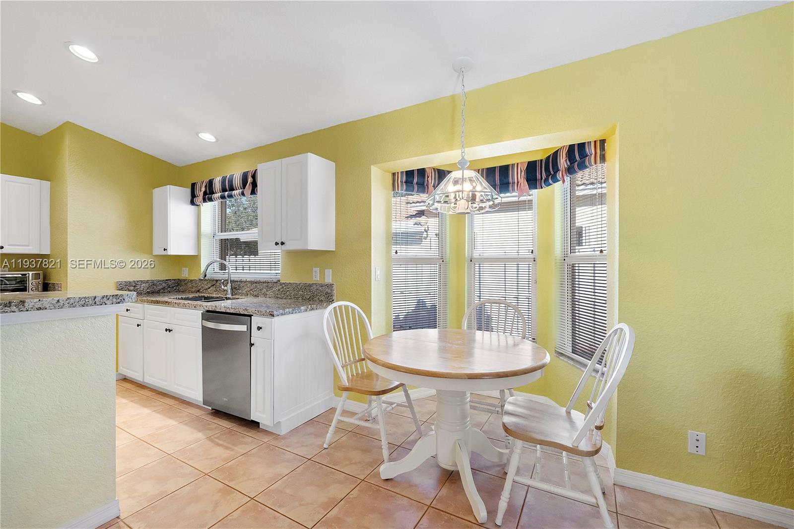 NEW ORLEANS LAKESITES - Residential