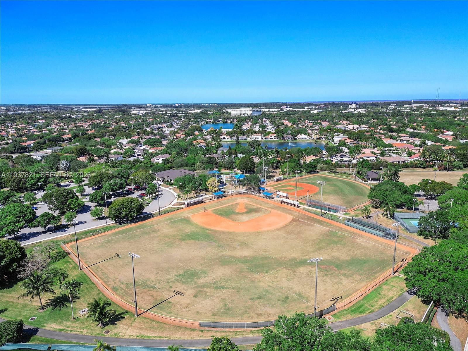 NEW ORLEANS LAKESITES - Residential