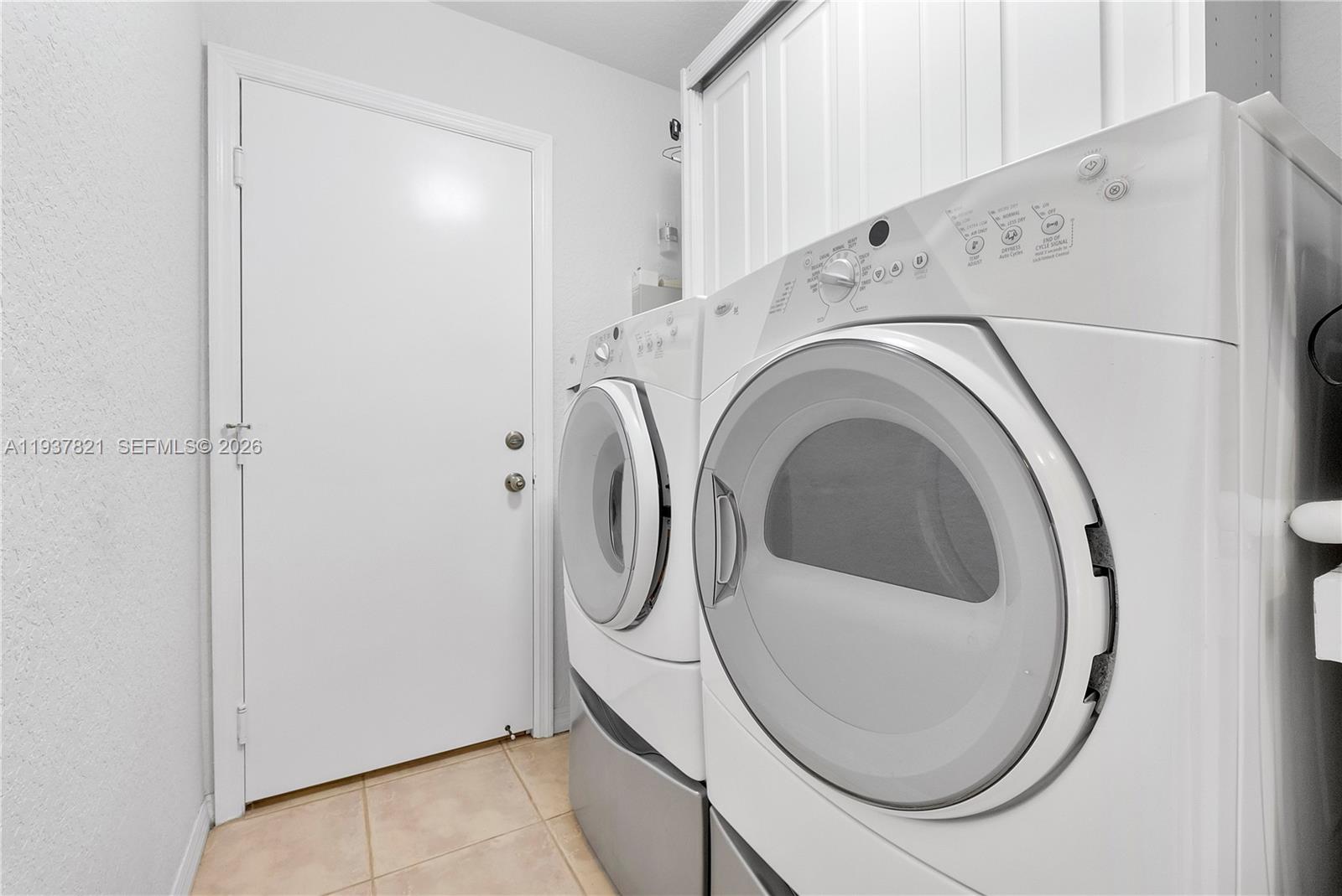 NEW ORLEANS LAKESITES - Residential