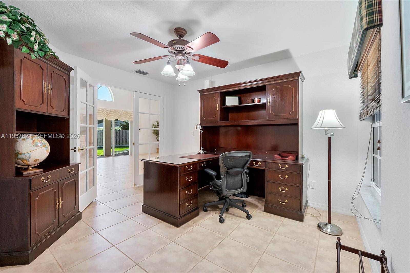 NEW ORLEANS LAKESITES - Residential