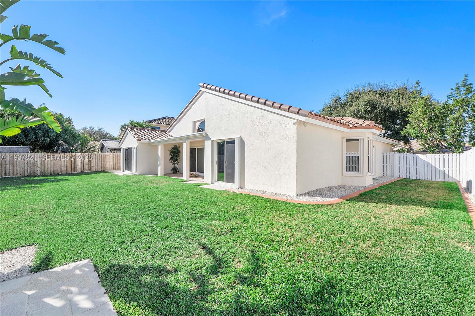 NEW ORLEANS LAKESITES - Residential