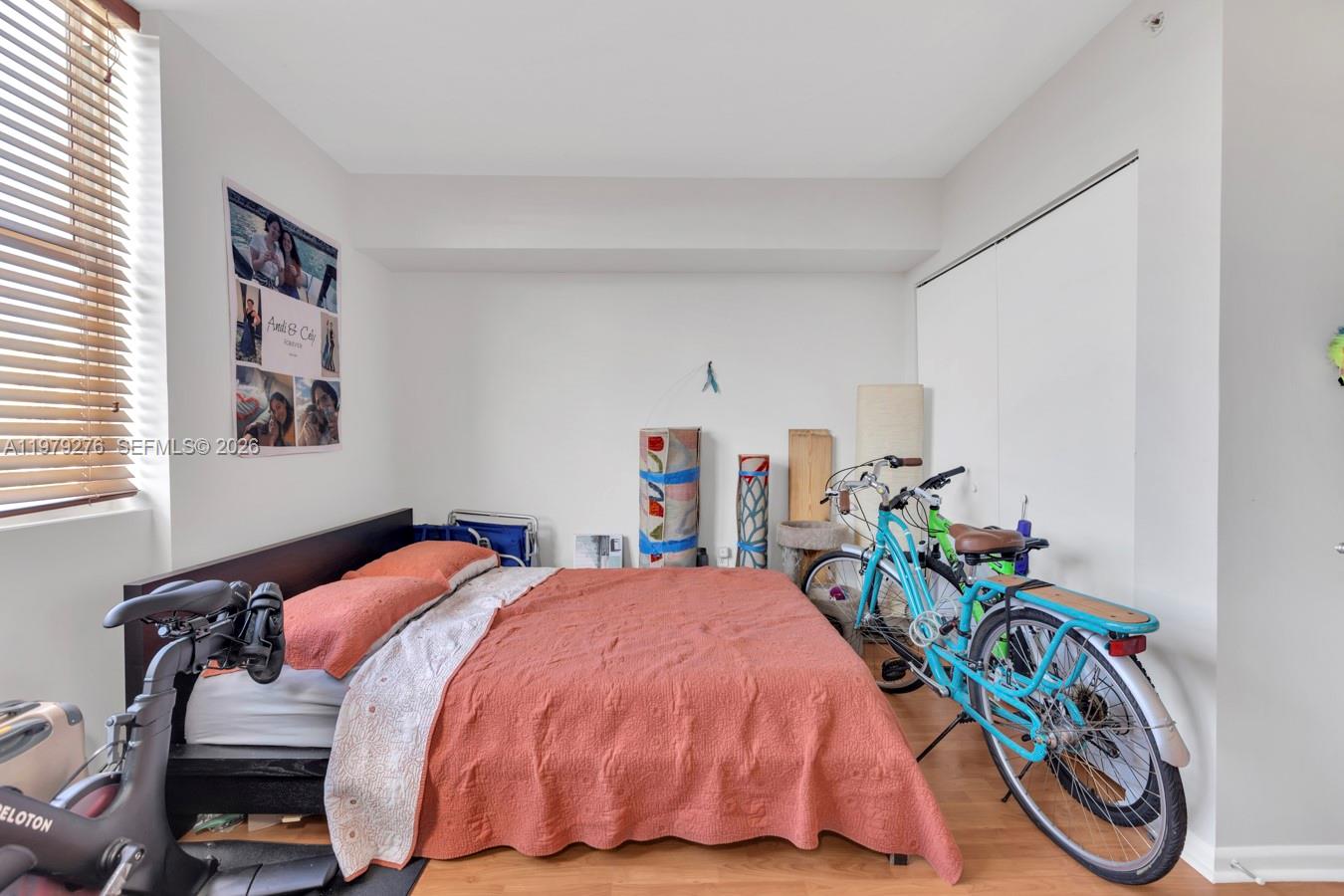 BREEZE CONDO - Residential