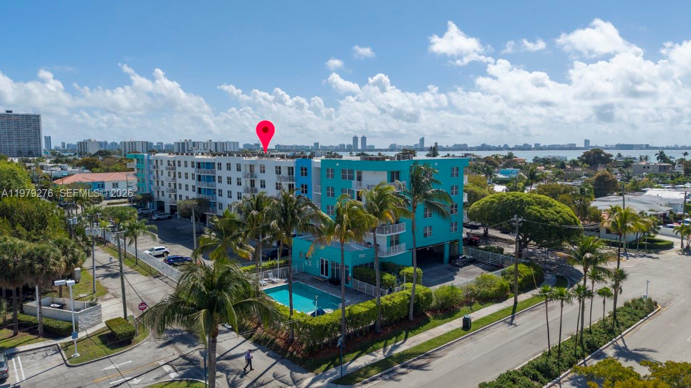 1555 N Treasure Dr 506