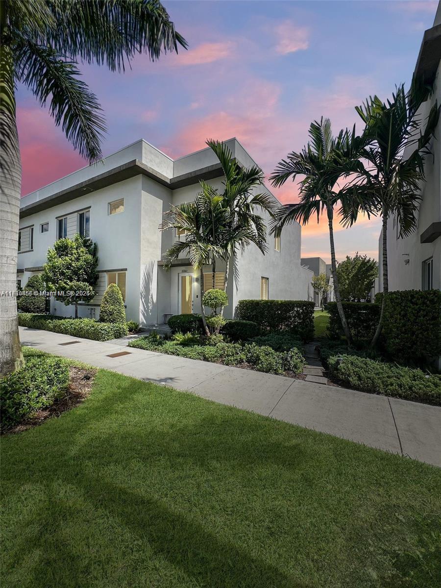 Beautiful villa in the exclusive community of Landmark at Doral. This property features 4 bedrooms and 3 bathrooms, designed with a modern and functional layout. Enjoy a kitchen with stainless steel appliances, an elegant living and dining area, and a spacious backyard perfect for outdoor gatherings. The community offers amazing amenities, including a pool, gym, clubhouse, and parks. Conveniently located near major highways such as the Palmetto Expressway, Turnpike, and Okeechobee Road, this villa provides comfort and style in a luxurious residential setting. Move-in ready and perfect for enjoying the best of Doral living. Don’t miss this unique opportunity!
