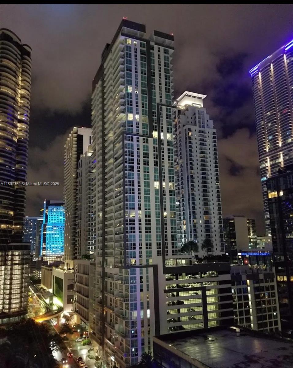 Rental Property at 1250 S Miami Ave 2213, Miami, Broward County, Florida - Bedrooms: 1 
Bathrooms: 1  - $2,675 MO.