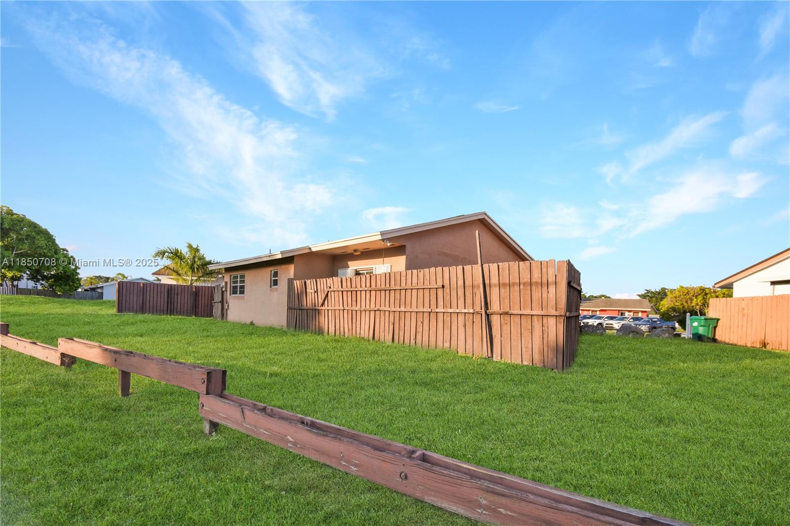 13880 SW 44th Ter