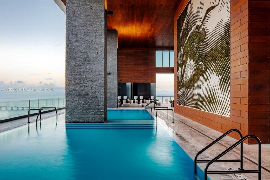ECHO BRICKELL CONDO - Residential
