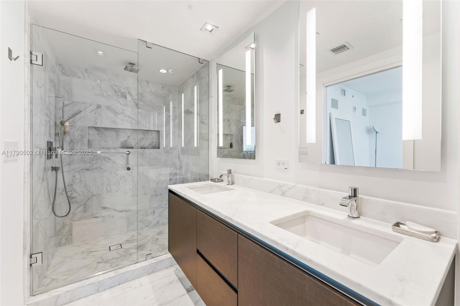 ECHO BRICKELL CONDO - Residential