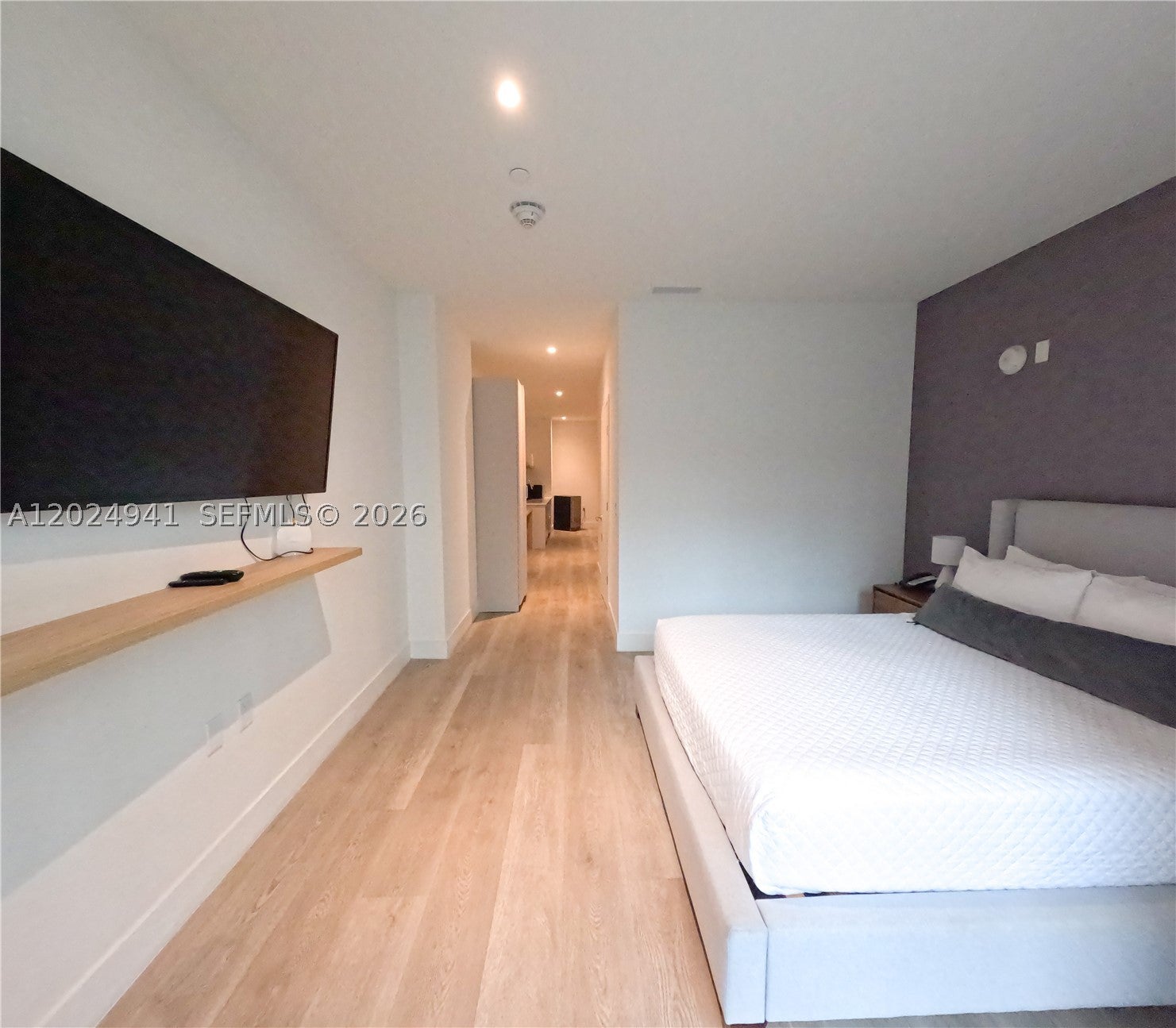 229 SW 9th St 508