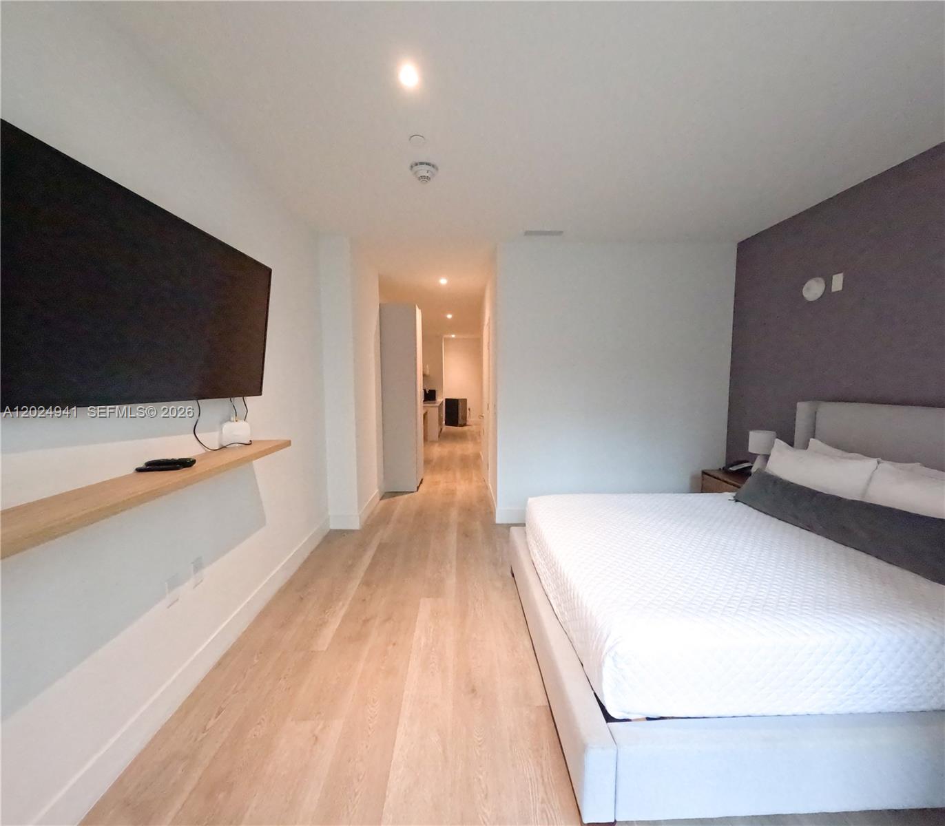 SMART BRICKELL LODGING 1 - Residential