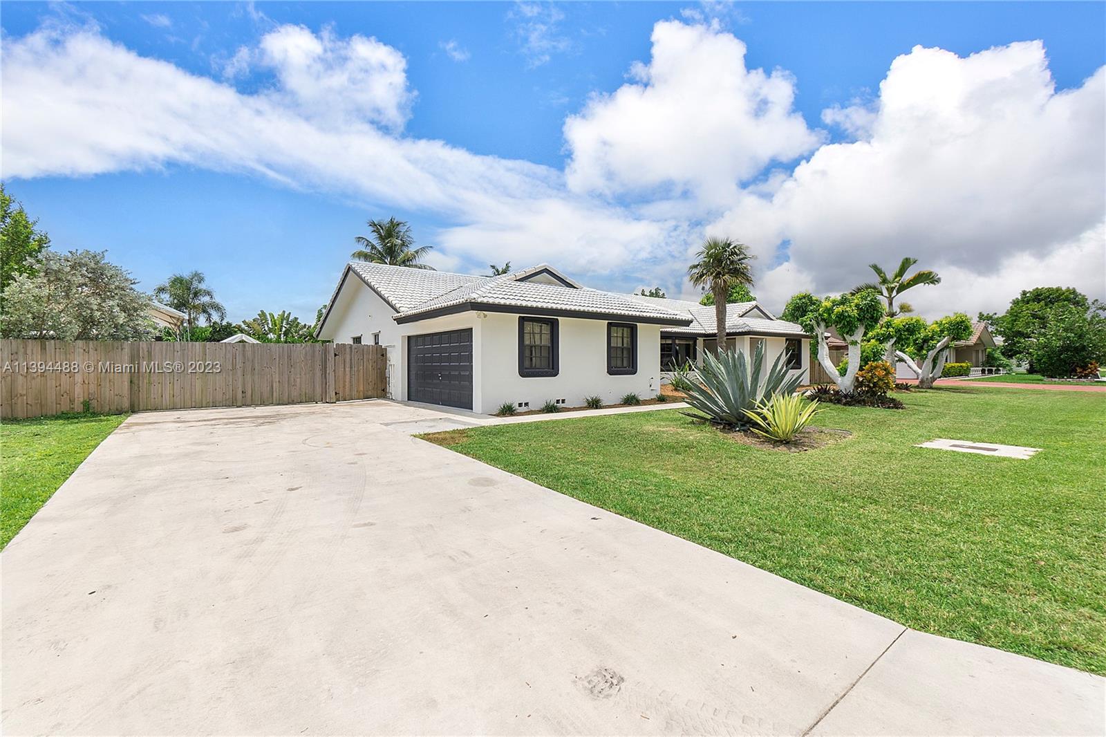 REDAVO ESTATES - Residential