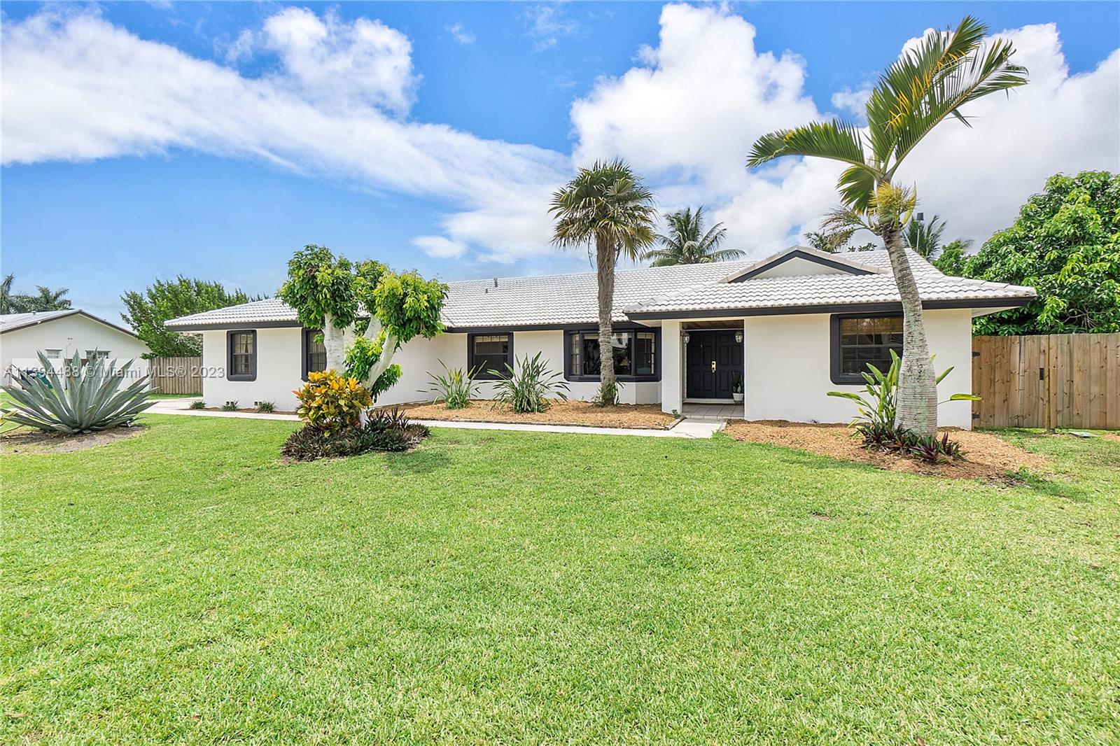 REDAVO ESTATES - Residential