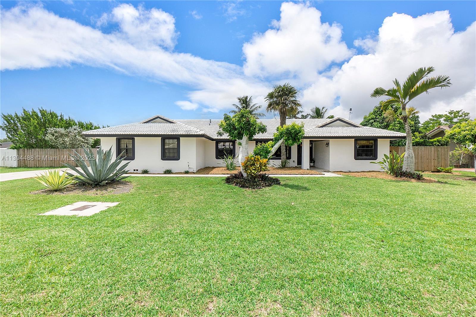 REDAVO ESTATES - Residential