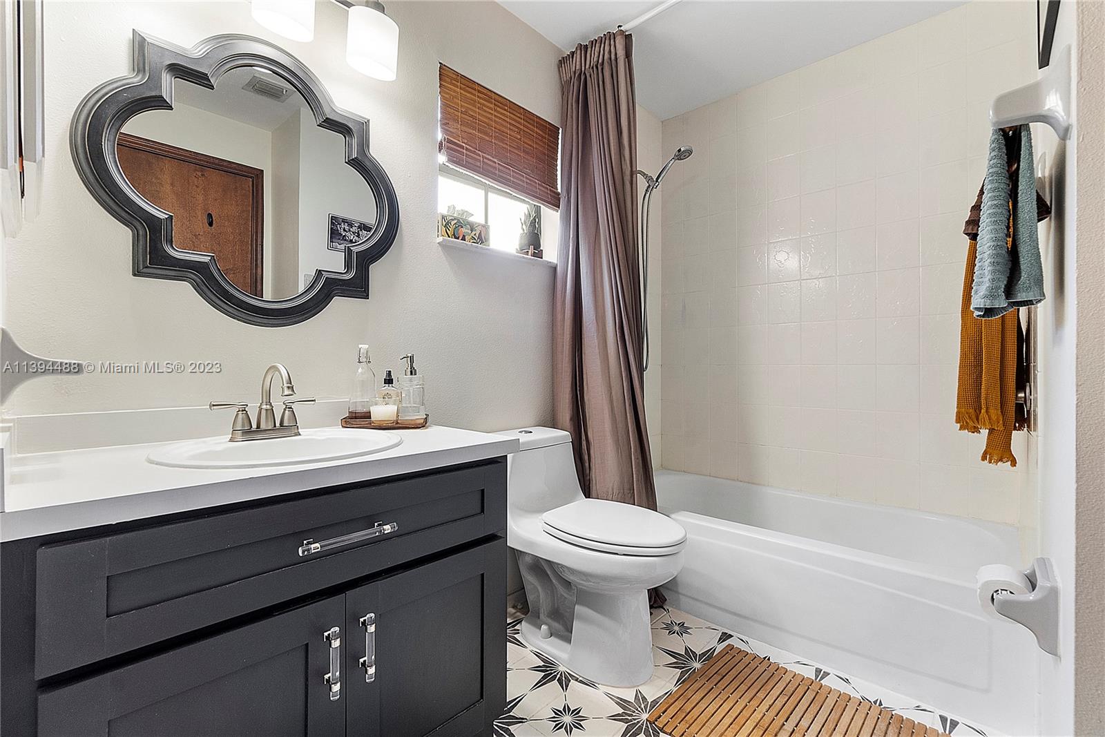 REDAVO ESTATES - Residential