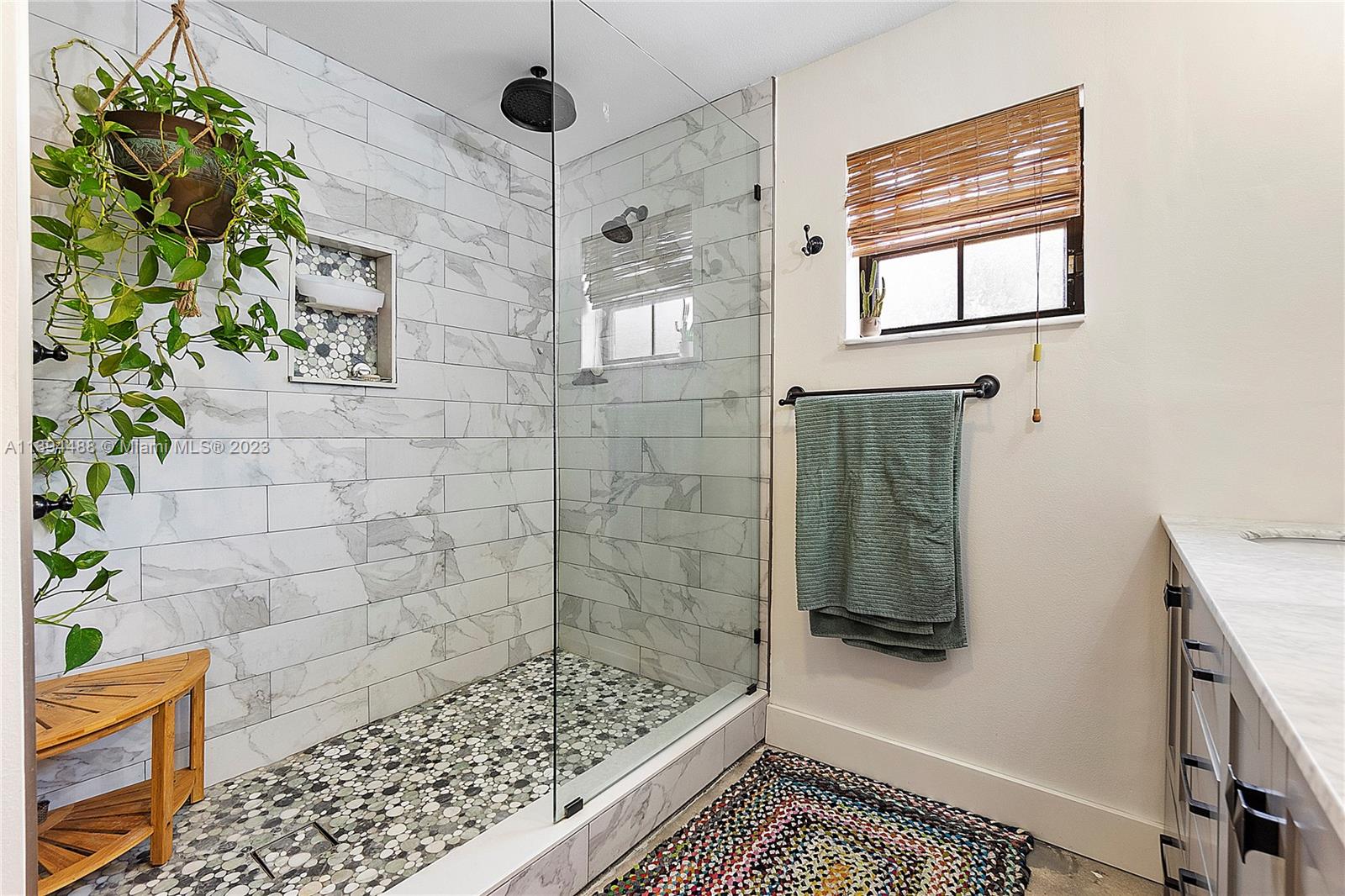 REDAVO ESTATES - Residential