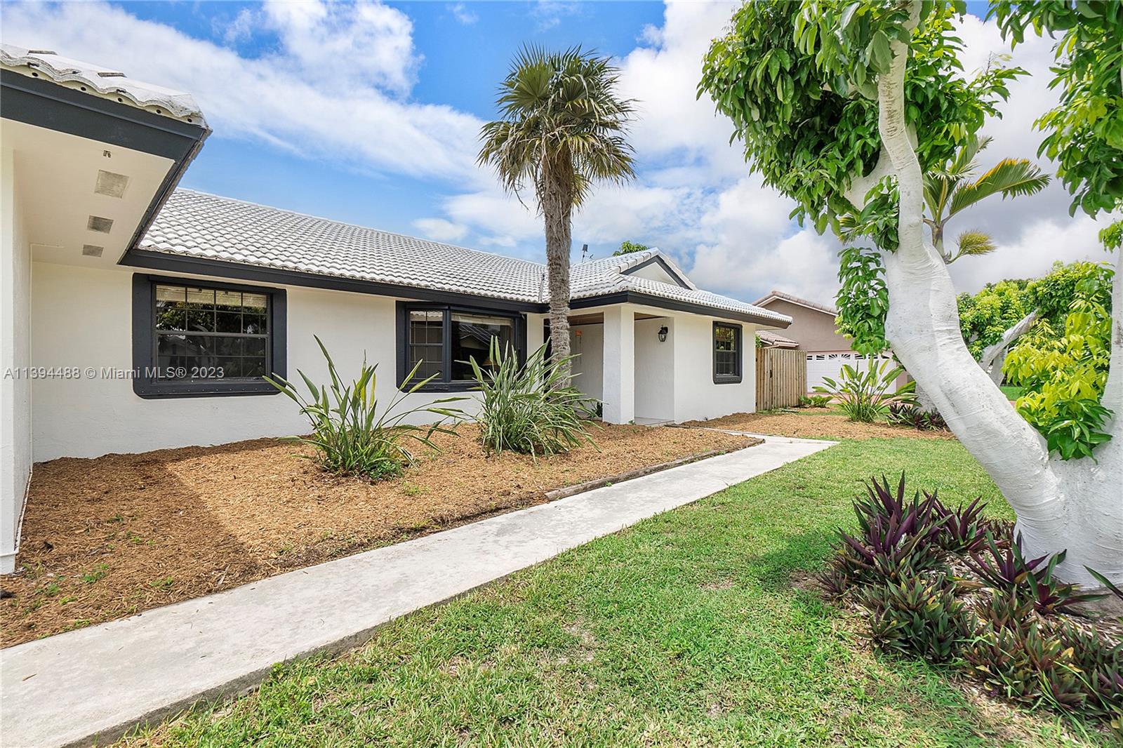 REDAVO ESTATES - Residential