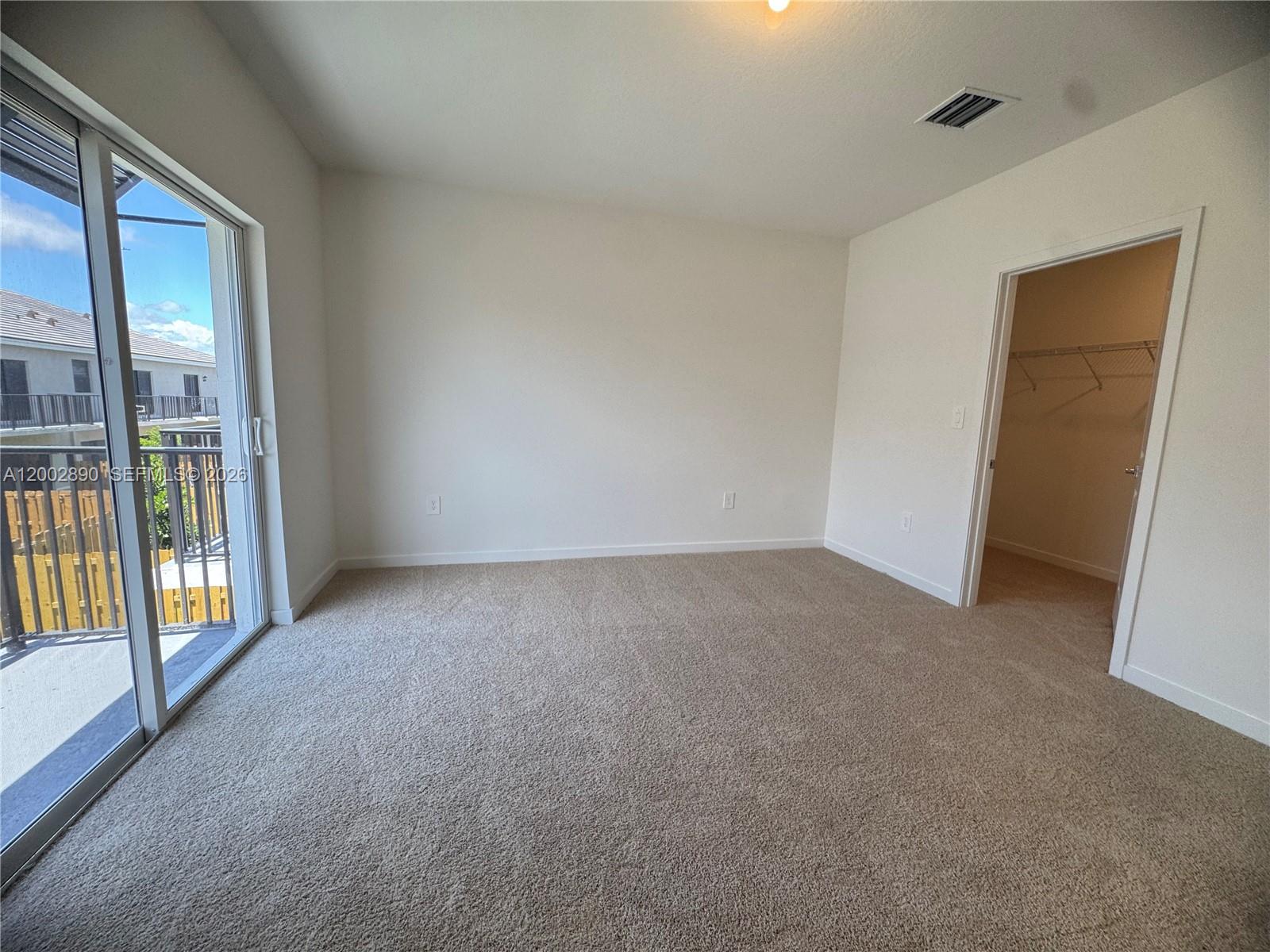 MIAMI LAND AND DEVELOPMEN - Residential Lease