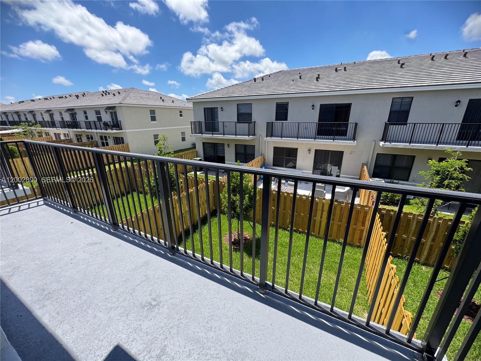 MIAMI LAND AND DEVELOPMEN - Residential Lease