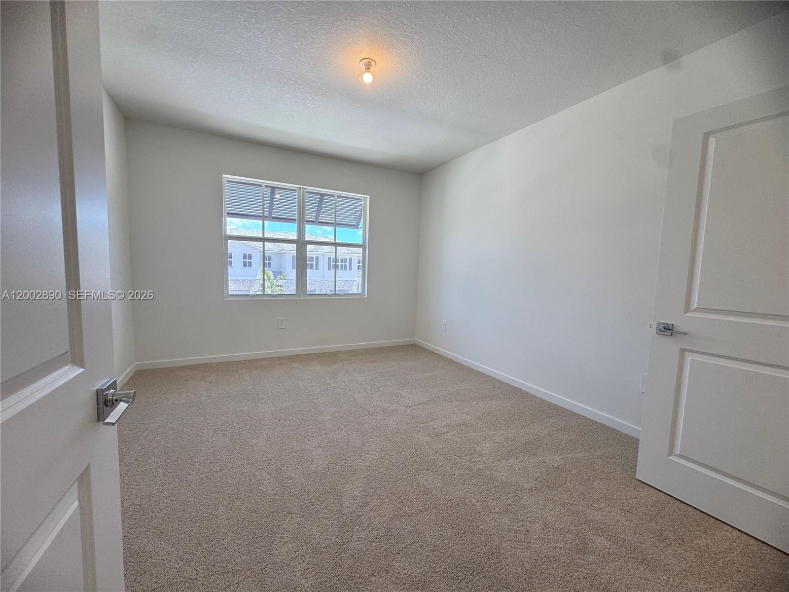 MIAMI LAND AND DEVELOPMEN - Residential Lease