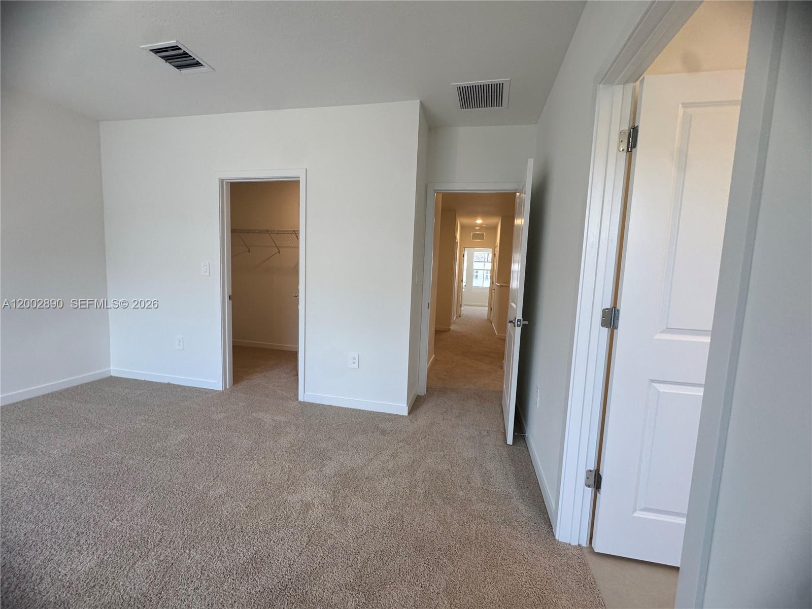 MIAMI LAND AND DEVELOPMEN - Residential Lease