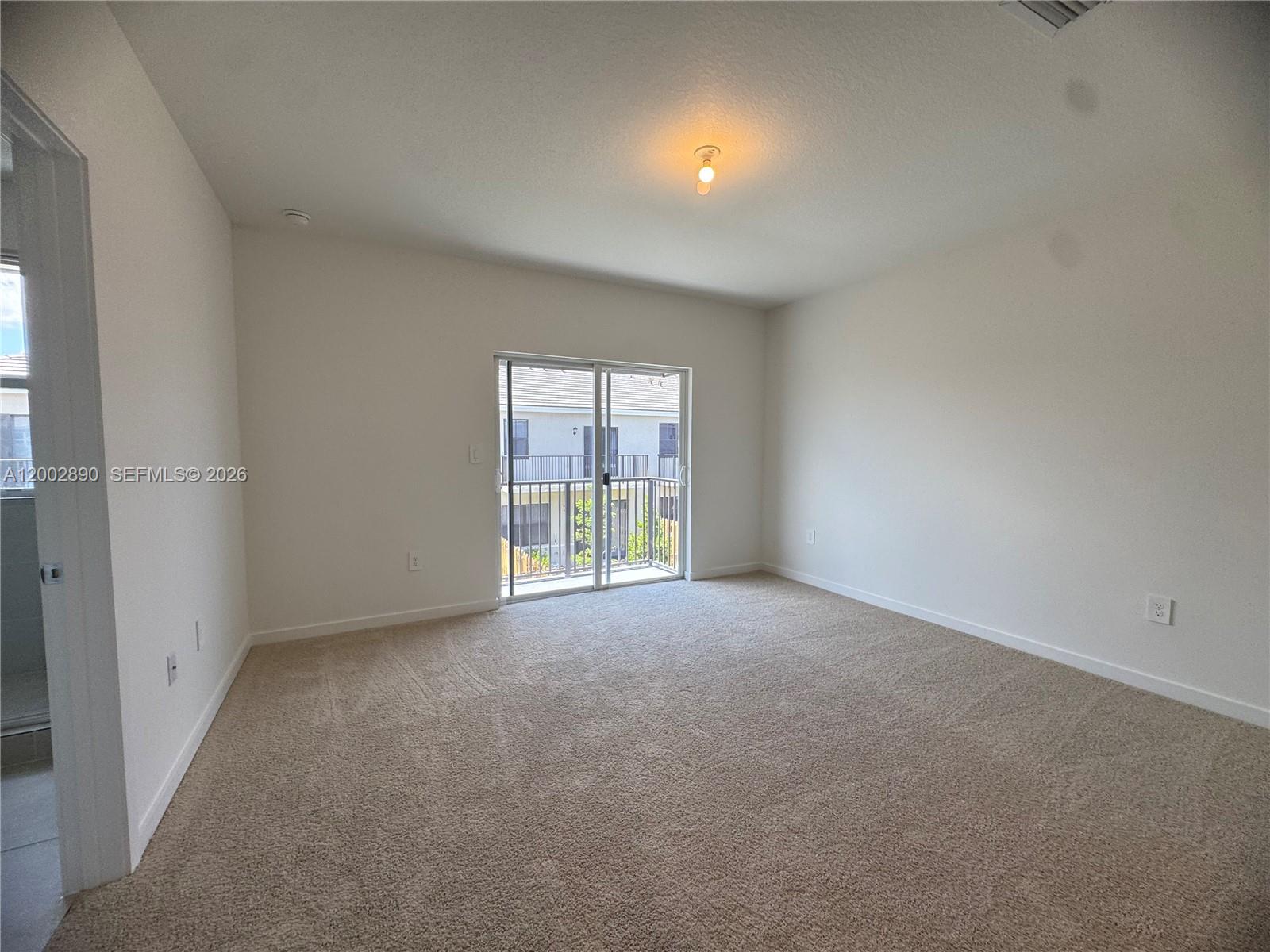 MIAMI LAND AND DEVELOPMEN - Residential Lease