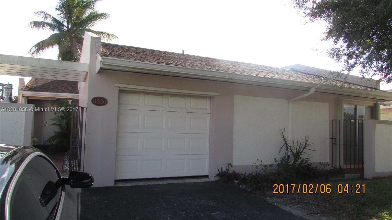 CORAL HIGHLAND SUB DIVISION: THREE BEDROOMS TWO BATH HOME TILE THROUGH OUT FENCED, WITH ONE CAR GARAGE. CLOSE TO PALMS MALL, TURNPIKE, GREAT SCHOOL DISTRICT.
