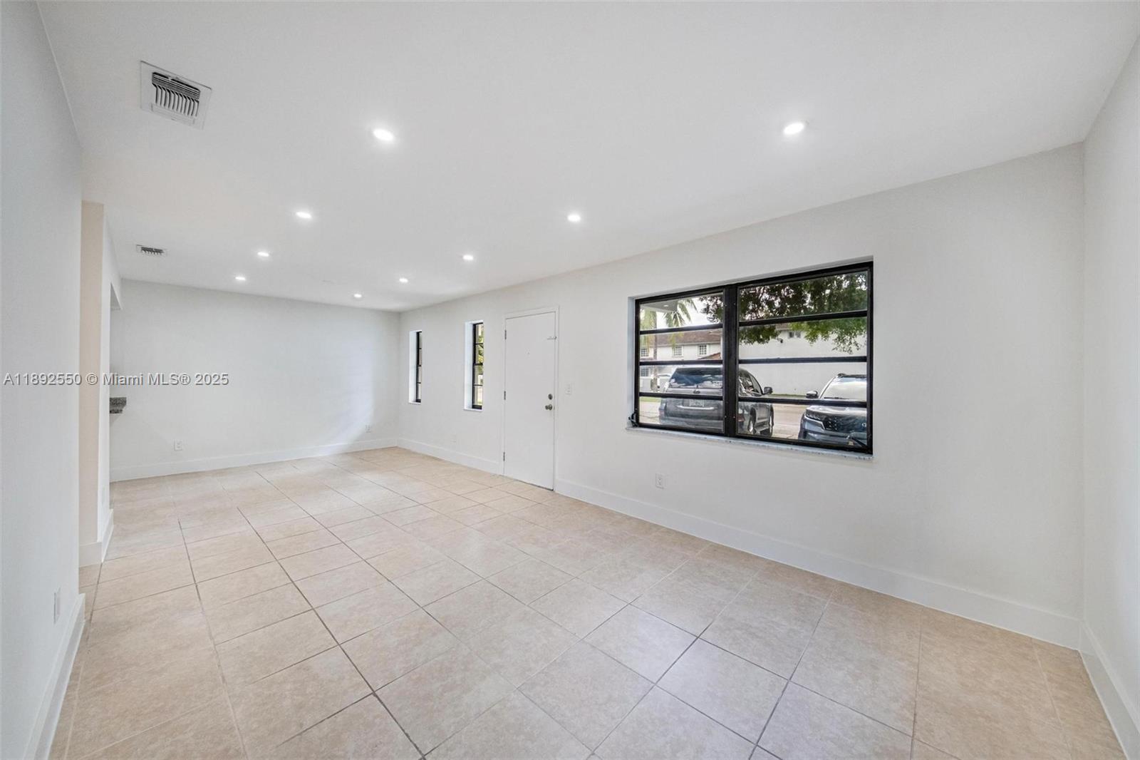 TWIN ROSE - Residential