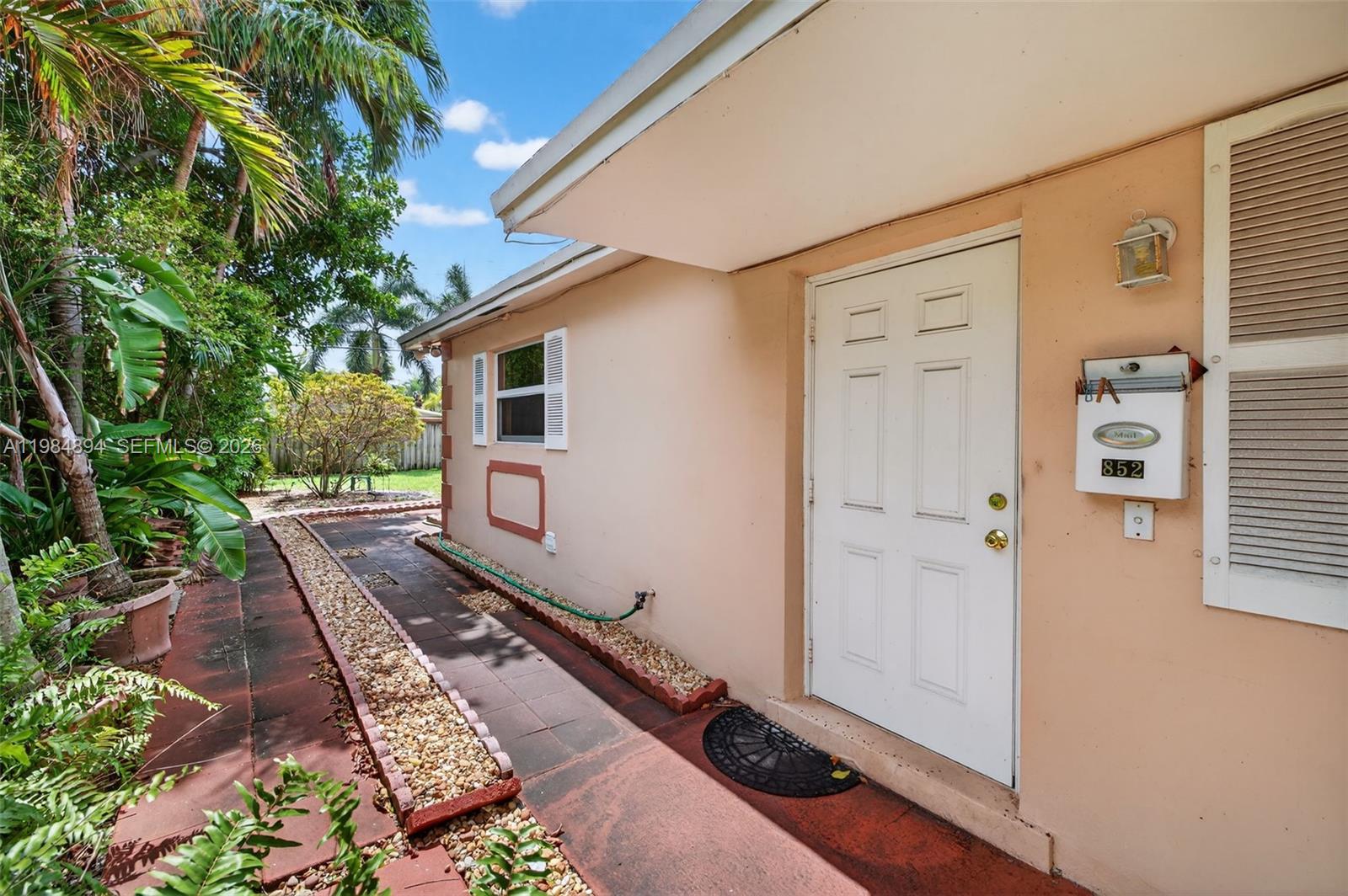 ISLAND VIEW - Residential Income