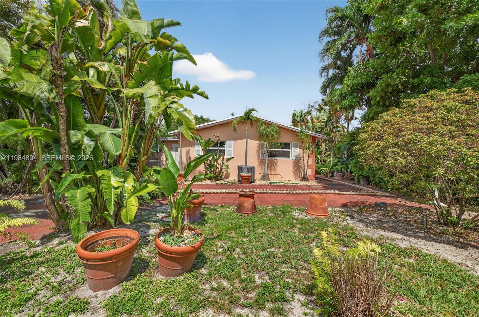 ISLAND VIEW - Residential Income