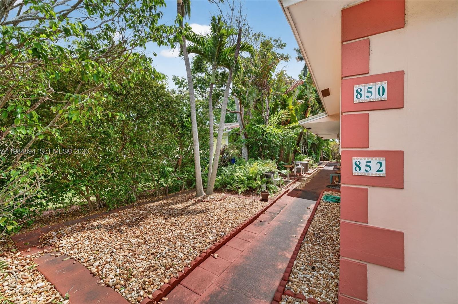 ISLAND VIEW - Residential Income