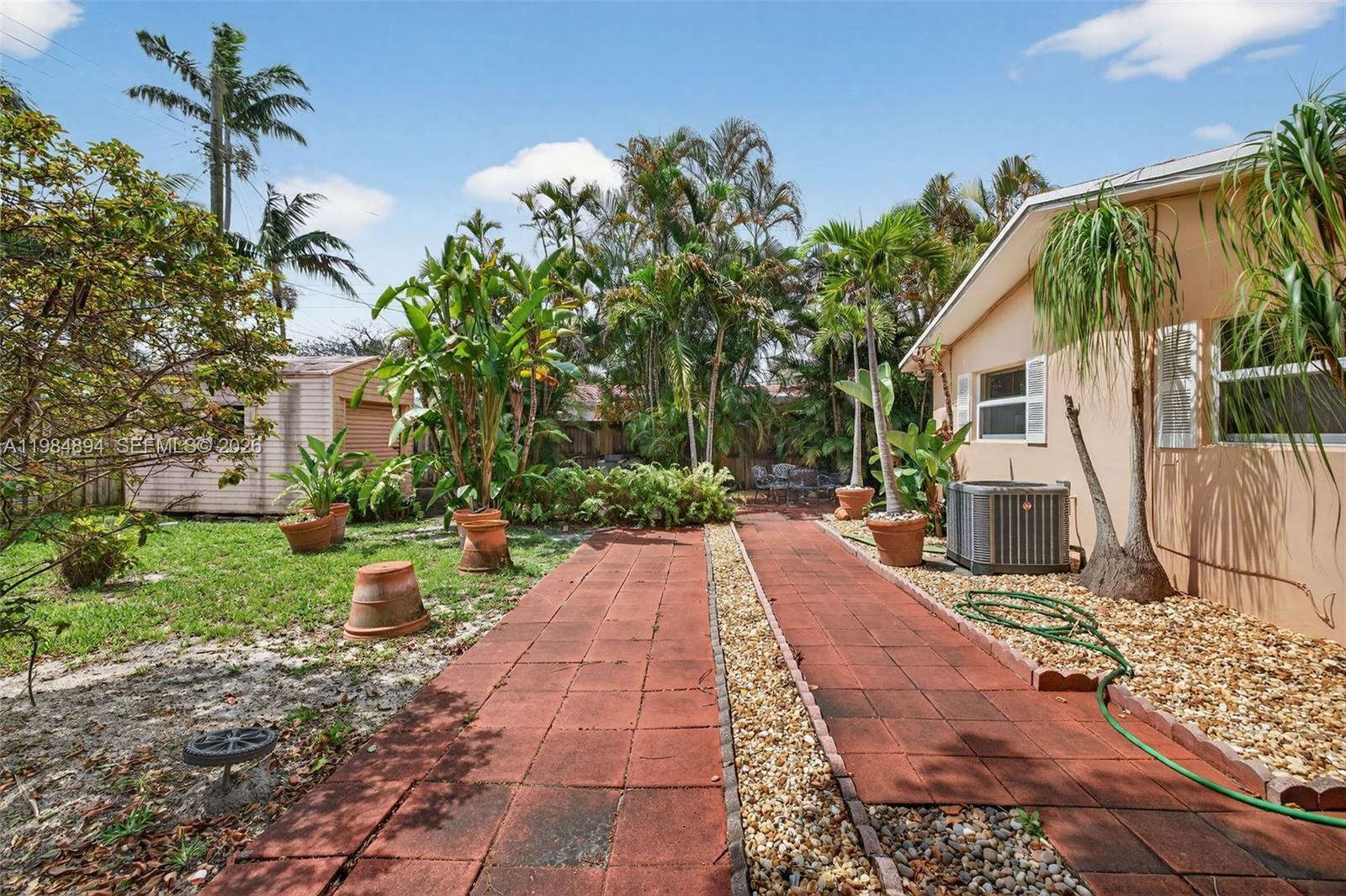 ISLAND VIEW - Residential Income