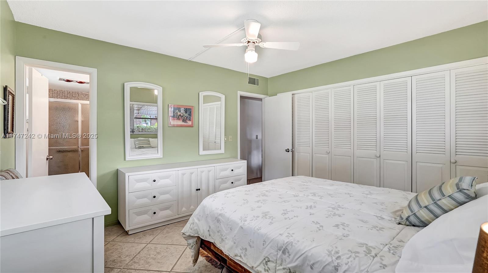 HILLCREST COUNTRY CLUB AP - Residential