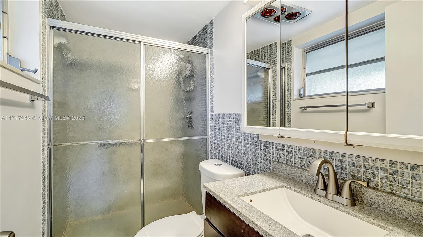 HILLCREST COUNTRY CLUB AP - Residential