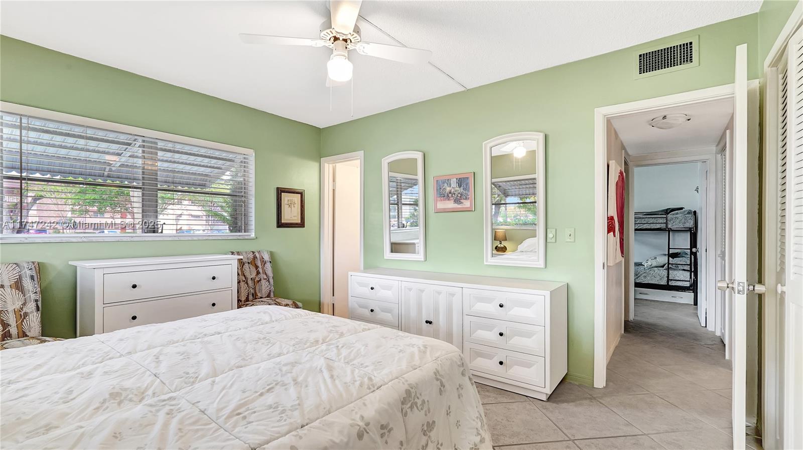 HILLCREST COUNTRY CLUB AP - Residential